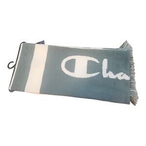 Champion winter scarf NWT green & White